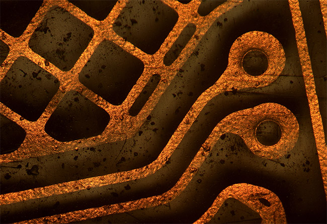 Dhyana 2100 提供sCMOS 相機(jī)可以確保高速圖像拍攝的高質(zhì)量圖像標(biāo)準(zhǔn)。2100萬(wàn)分辨率搭配全局快門模式下能達(dá)到驚人的每秒 450 幀，可以在圖像不失真的情況下觀察精細(xì)細(xì)節(jié)。